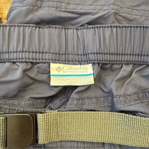 Columbia Dark Blue Cargo Shorts with Belt